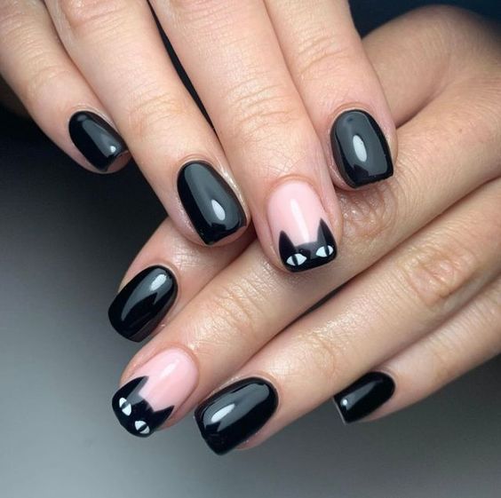 Black cat short halloween nails