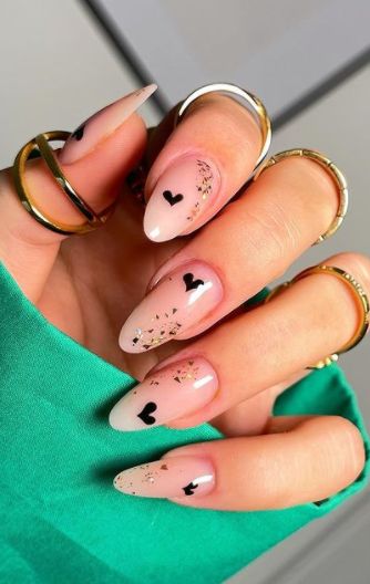 black and gold valentines nails