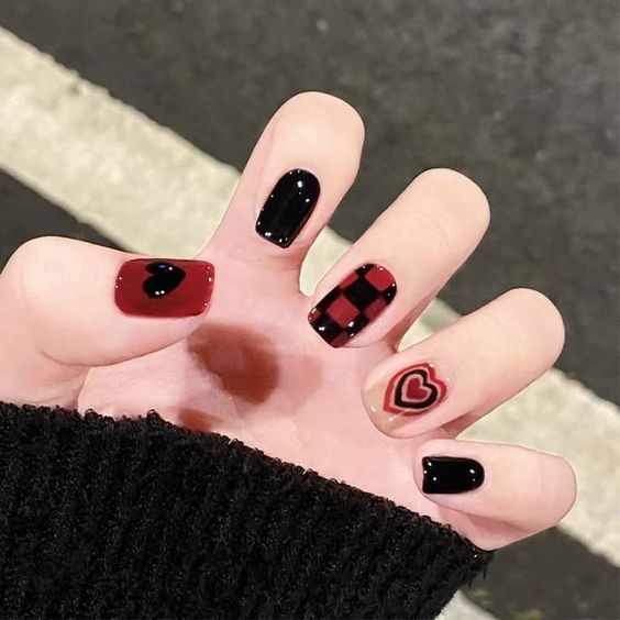 black and red valentines nails