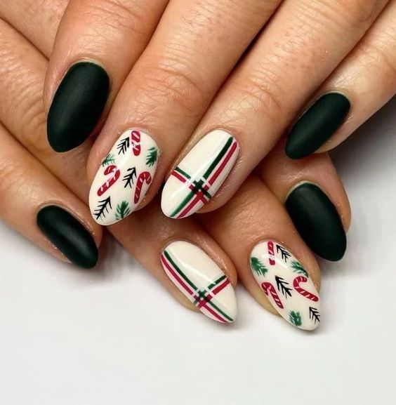 cute simple christmas nails
