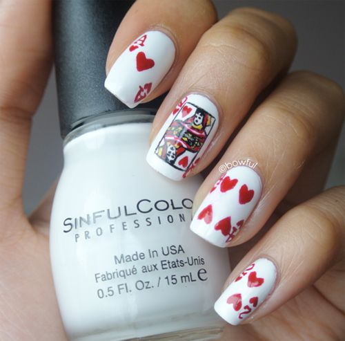 queen of hearts nails designs