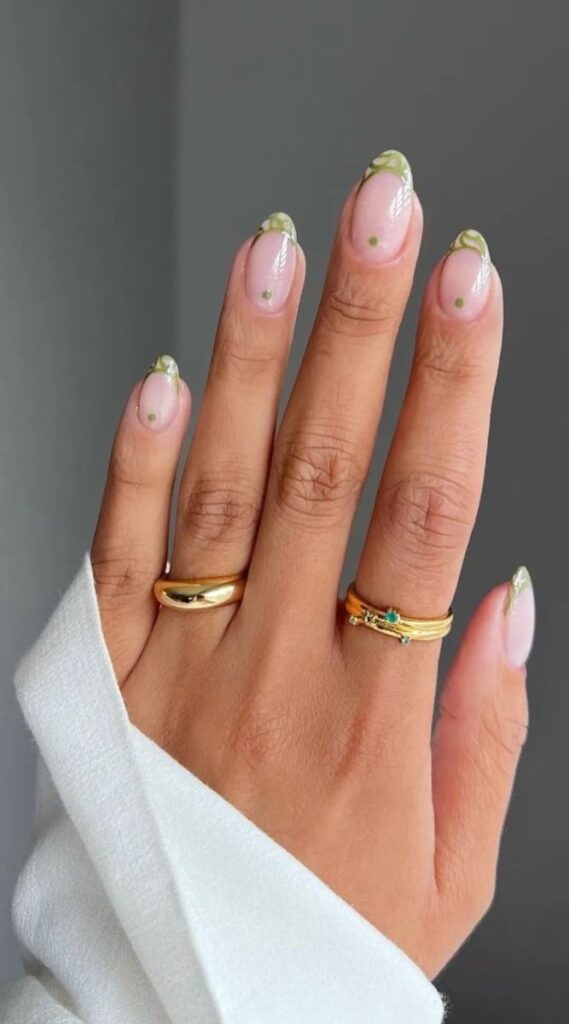 classy spring nails almond short