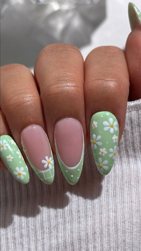 march nails ideas with green french tips